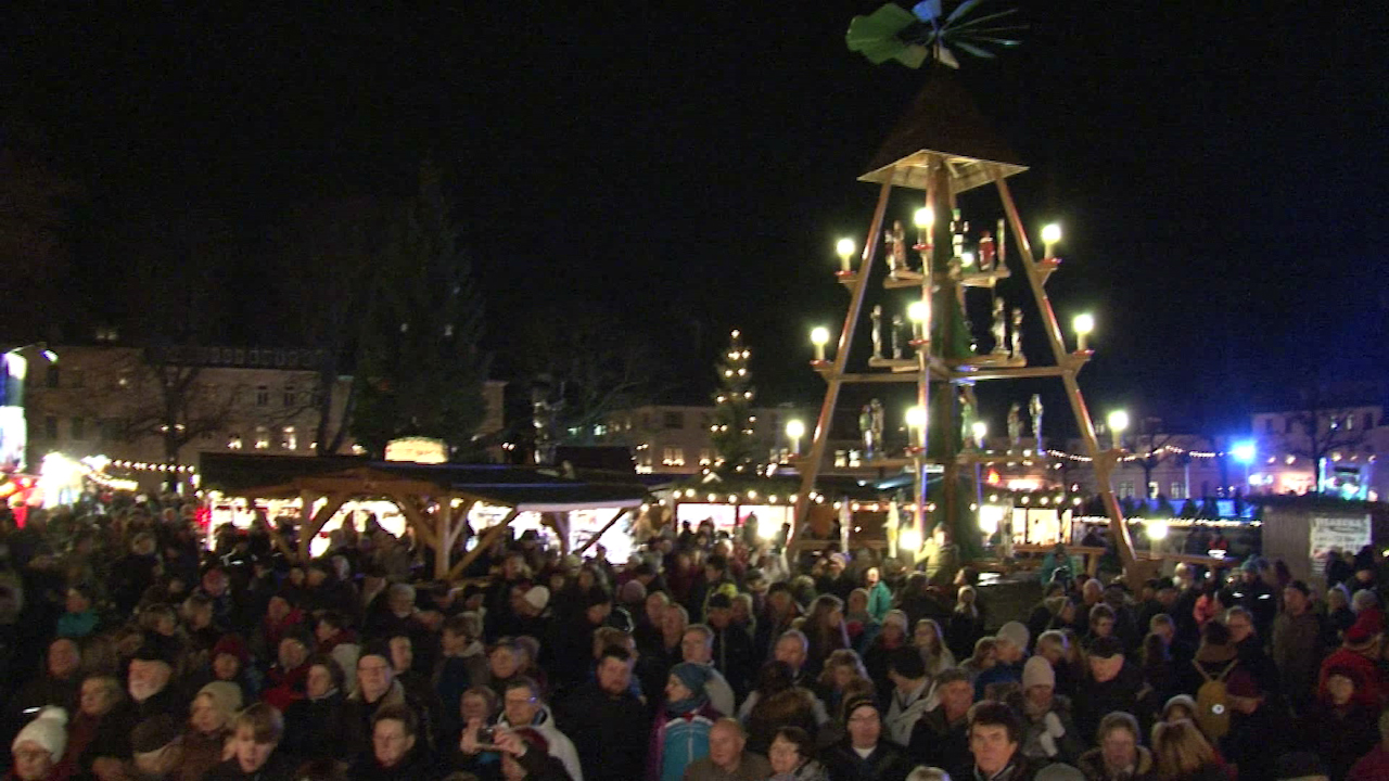 MEgional mit der Eröffnung des Weihnachtsmarktes in Marienberg