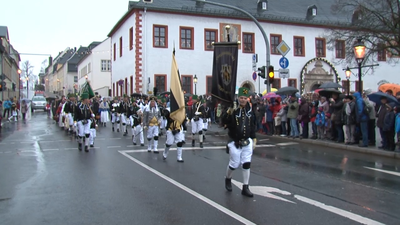 Zünftige Bergparade in Marienberg