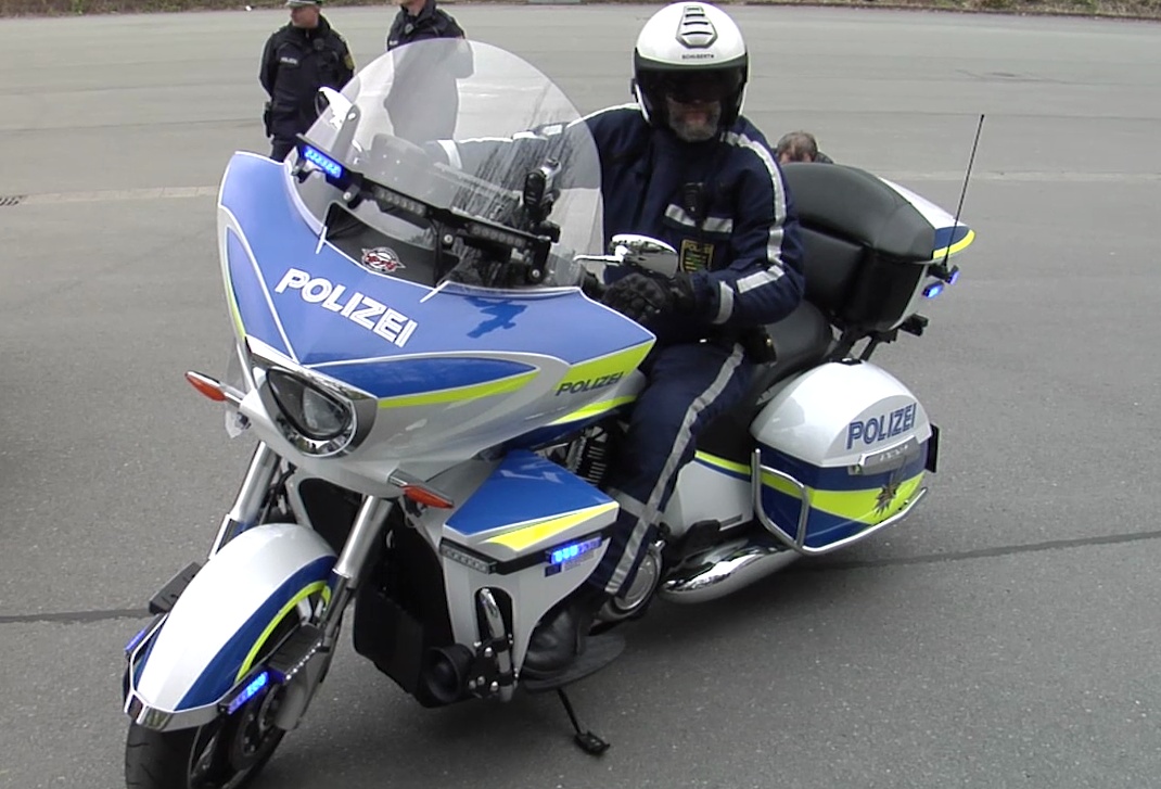 MEgional mit neuen Krädern für Sachsens Polizei